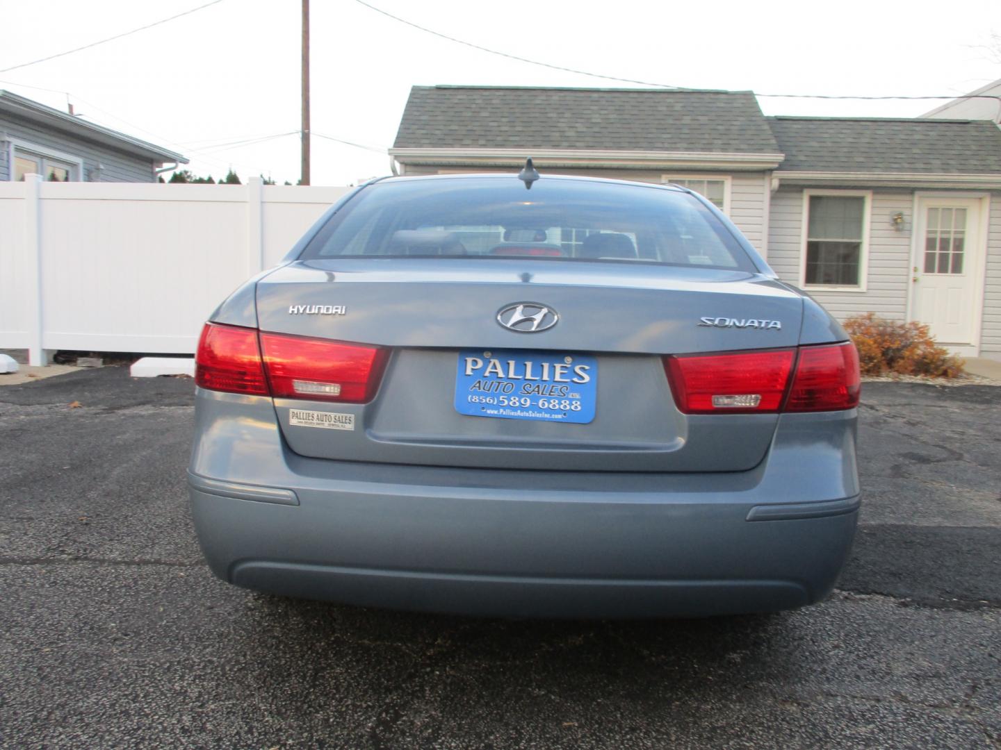 2009 Hyundai Sonata GLS (5NPET46C39H) with an 2.4L L4 DOHC 16V engine, AUTOMATIC transmission, located at 540a Delsea Drive, Sewell, NJ, 08080, (856) 589-6888, 39.752560, -75.111206 - Photo#5